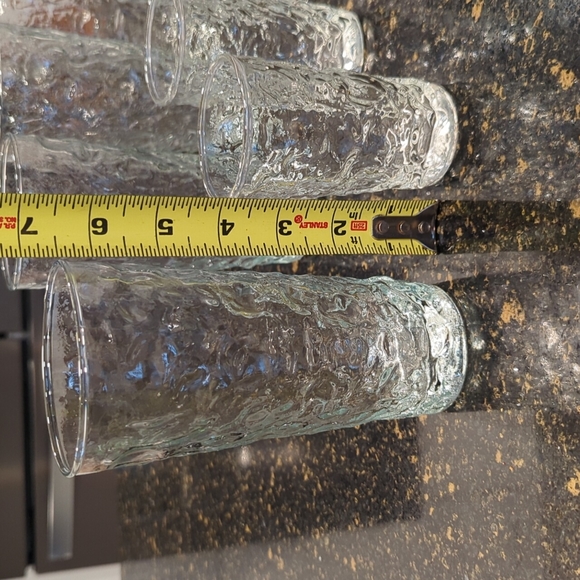 Textured glasses set of 8 - Picture 3 of 10